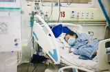 Sự hồi phục kỳ diệu của bác gái bệnh nhân 17: Có thể tự ăn uống, nói chuyện sau 2 tháng điều trị Covid-19