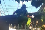 Truy tìm kẻ dỡ mái tôn, đu dây vào tiệm vàng cuỗm tài sản hơn 1 tỷ đồng