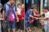 Xúc động với hình ảnh MC Quyền Linh thất lạc dép đến mức mang so le vỉ mải đi cứu trợ miền Trung