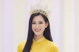 Phía Đỗ Thị Hà chính thức lên tiếng về hình ảnh bị chỉ trích vì ngồi khi thầy giáo đứng phát biểu