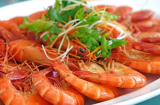 Luộc tôm đừng bỏ gừng hay sả: Cho nguyên liệu này vào giúp Shbet0099 cá cược trực tuyến thơm ngon, ngọt thịt gấp 5 lần