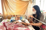NS Hoàng Lan bật khóc khi nhận được sự hỗ trợ của Trịnh Kim Chi và đồng nghiệp