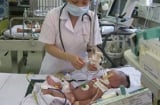 Bé 9 tháng bị bại não do bà nội ''lắc lư'' dỗ dành: Chỉ cần rung lắc 5 giây, trẻ đã gặp nguy hiểm