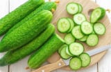 Kinh nghiệm đi chợ của người thông thái: Chọn dưa chuột không bị đắng, vừa ngọt vừa giòn