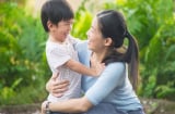 3 biểu hiện không tốt của người mẹ khiến con cái tự ti, tính cách nhút nhát
