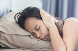 Sáng nào cũng tỉnh vào 1 thời điểm chứng tỏ phổi đang suy yếu, nếu thấy '1 dày 3 đau' hãy nghĩ tới K