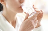 Uống 5 loại nước này trước bữa ăn vừa giảm cân nhanh, da dẻ lại hồng hào, căng mịn