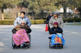 Bất hiếu làm tổn hại phúc báo: 9 câu nói của con cái làm cha mẹ rơi nước mắt nhiều nhất