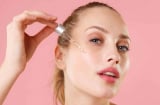Dùng serum vitamin C trong bao lâu thì da trắng mịn và mờ các nếp nhăn lão hóa?