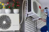 Cục nóng điều hòa bị mưa tạt vào, có cần che chắn: Thợ lâu năm trả lời chính xác