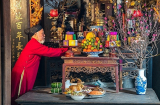 Dọn dẹp bàn thờ chuẩn bị đón Tết: 4 điều lưu ý quan trọng không thể bỏ qua nếu muốn bình an, sung túc