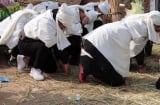 Tổ Tiên dặn kỹ: 'Đám cưới không tặng ô, đám tang không đưa tiền phúng sau', đưa tiền phúng sau thì sao?