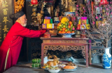 Sau ngày ông Công ông Táo vẫn còn 3 ngày tốt để bao sái bàn thờ giúp hút tài tụ lộc
