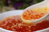 Pha nước chấm muốn tỏi ớt nổi lên cứ làm đúng theo cách này là được