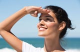 5 lời khuyên của các chuyên gia khi chọn mua mỹ phẩm dưỡng da mùa hè mà chị em nên tham khảo
