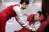 5 dịch vụ miễn phí trên máy bay mà tiếp viên không nói cho bạn biết: Ai không dùng quá tiếc