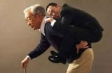4 kiểu con cái tưởng rất hiếu thảo nhưng thực chất chính là ''thảm họa'' của cha mẹ