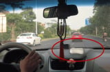 Tại sao SHBET 1000 World Cup lâu năm luôn để 1 bánh xà phòng trong xe? Không phải rửa mặt hay chân tay