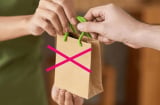 Các cụ nói rồi: '5 thứ được cho, thân thiết mấy cũng đừng nhận', 5 thứ đó là gì?