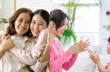 Mẹ không hạnh phúc thì lấy đâu hạnh phúc để cho con? Mẹ đang giấu hạnh phúc ở đâu à?