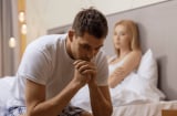 10 dấu hiệu đàn ông thay lòng đổi dạ, xuất hiện 4/10 điều bạn còn cố níu kéo làm gì