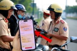 Kể từ tháng 11/2023: Người dân tham gia giao thông không cần mang theo 4 loại giấy tờ xe, chẳng lo bị phạt