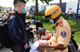 Từ nay trở đi, người dân đi xe máy ra đường nhất định phải mang theo thứ này để không bị phạt