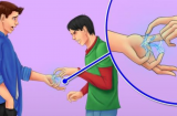 Tại sao mùa đông bạn hay bị điện giật 'tanh tách' khi chạm vào thứ gì đó?