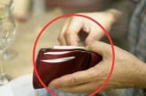 Dân gian có câu: Tết nguyên đán không tặng nhau 3 thứ kẻo tiền bạc hao hụt, 3 thứ đó là gì?