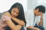 Đến độ tuổi này, phụ nữ rất dễ ngoại tình, các anh cần cẩn trọng