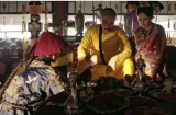 Kẻ ăn xin được Vua Càn Long mời làm quan sau 1 đêm uống rượu: Người đó đã làm điều gì?