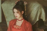 Tại sao phụ nữ thời xưa không mặc đồ lót mà khoác áo choàng? Lý do khó tin nhưng có thật