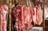 'Thịt lợn không mua thịt cổ, mua cá không mua cá diếc', mua 2 thứ đó về có ăn được không?