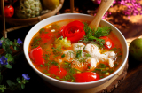 Loại quả ‘cháy hàng’ mùa hè, chị em thành phố săn lùng với giá 70.000 đồng/kg