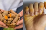 2 tay dính nghệ 'vàng khè', cứ bôi thứ này vào là sạch bóng