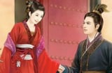 Nhìn chân phụ nữ để biết giầu sang phú quý, nhìn tay đàn ông để xem có làm nên đại sự