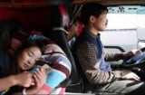 Vì sao những tài xế xe tải luôn thích mang theo 1 người phụ nữ đi cùng?