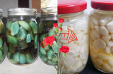 Nếu bạn làm tỏi ngâm giấm hay bị xanh, phải học ngay mẹo này, tỏi trắng giòn ngon như nhà hàng làm