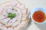 Luộc thịt cho muối vào nước lã là sai lầm, cứ thêm thứ này, thịt sẽ trắng tinh, mềm ngon, mọng nước