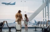 Vì sao đồ ăn, nước uống trong sân bay luôn đắt đỏ, giá cao gấp nhiều lần bình thường?