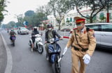 Từ nay, chớ mượn xe của người này ra đường kẻo bị CSGT tịch thu và có thể phải chịu trách nhiệm hình sự