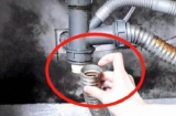 Đường ống tắc cứng? Mẹo xử lý siêu đơn giản tại nhà, không cần gọi thợ tốn kém!