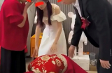 Chuyện thật như đùa: Cô dâu quỳ lạy xin cắt đứt quan hệ với mẹ ruột, vì 2 tỷ đồng sính lễ