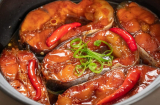 Kho bất kỳ loại cá nào chỉ cần bỏ thứ nước đặc biệt này vò: Cá hết sạch mùi tanh, thơm ngon đậm vị