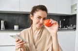 Mỗi ngày ăn 1 quả cà chua sống có thể cải thiện lớn sức khỏe trong thời gian ngắn