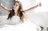 Ngủ đủ 7 tiếng mỗi đêm có thể kéo dài tuổi thọ thêm 4 năm