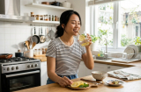 Uống nước chanh mỗi ngày: Lợi ích rõ ràng nhưng có 3 điều cần tránh