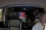 Clip nam thanh niên nhảy khỏi ô tô đang chạy gây sốc: Tình trạng nạn nhân hiện ra sao?
