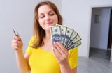 Phụ nữ tự chủ Shbet800 tải ứng dụng bằng cách tích trữ vàng và kinh doanh