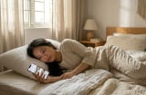 Tuyệt đối không được dùng điện thoại khi nằm nghiêng: Thói quen tàn phá Sh88bet đăng ký miễn phí cực nhanh